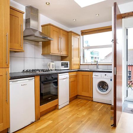 Flat In London Lejlighed Eksteriør billede